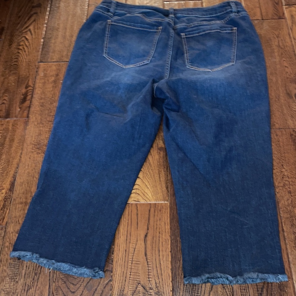 LANE BRYANT GIRLFRIEND CROP Size 14 - Picture 4 of 4
